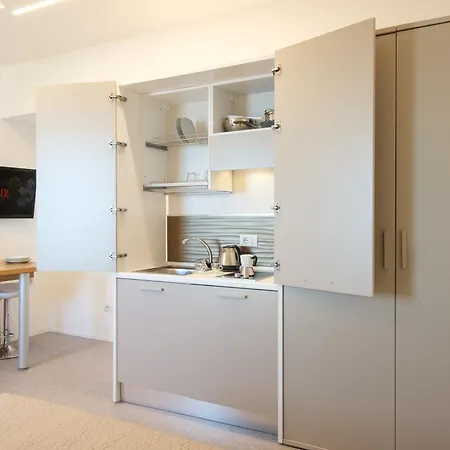 In The Castle * 卡斯特尔萨多